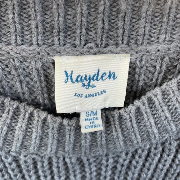 Gray and dark red/burgundy knitted sweater - Picture 4 of 5